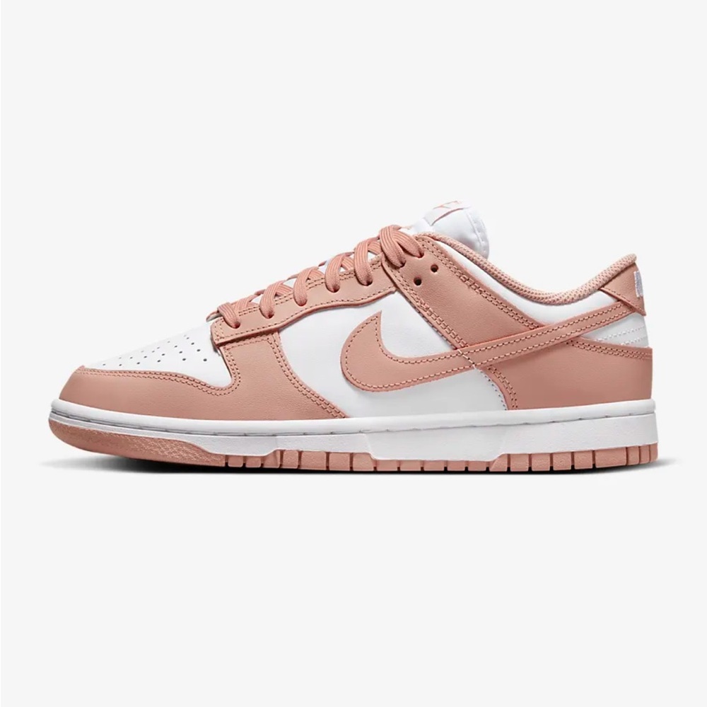 Nike Dunks - women’s size 8.5 Rose Whisper